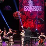 Orquestra formada por mulheres apresenta especial de Natal